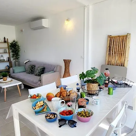 Marina Blue Belle Vue Sur Les Bateaux Terrasse Et Jardin Holiday home *