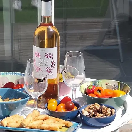 Marina Blue Belle Vue Sur Les Bateaux Terrasse Et Jardin Holiday home *