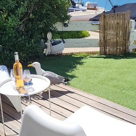 Marina Blue Belle Vue Sur Les Bateaux Terrasse Et Jardin Holiday home *